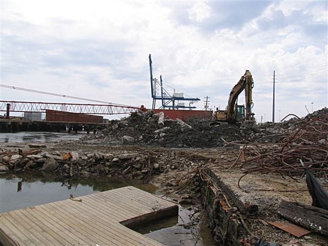 apr_04_sparky_012_worksite.jpg