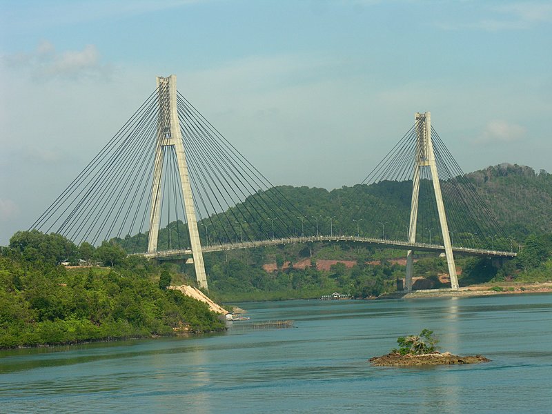 feb_20_1682_batam_bridge_close.jpg