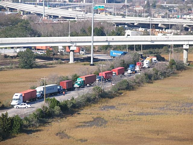 jan_12_sparky_088_port_traffic.jpg